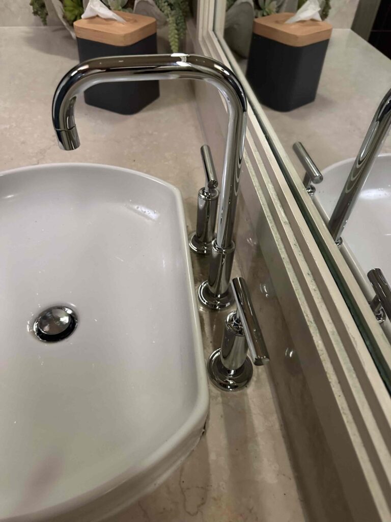 Fixture Install in Los Angeles — detail 3