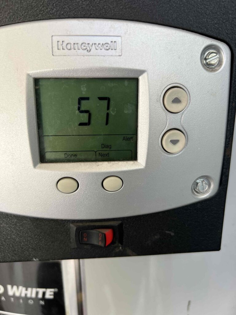 No Hot Water in Los Angeles — detail 2