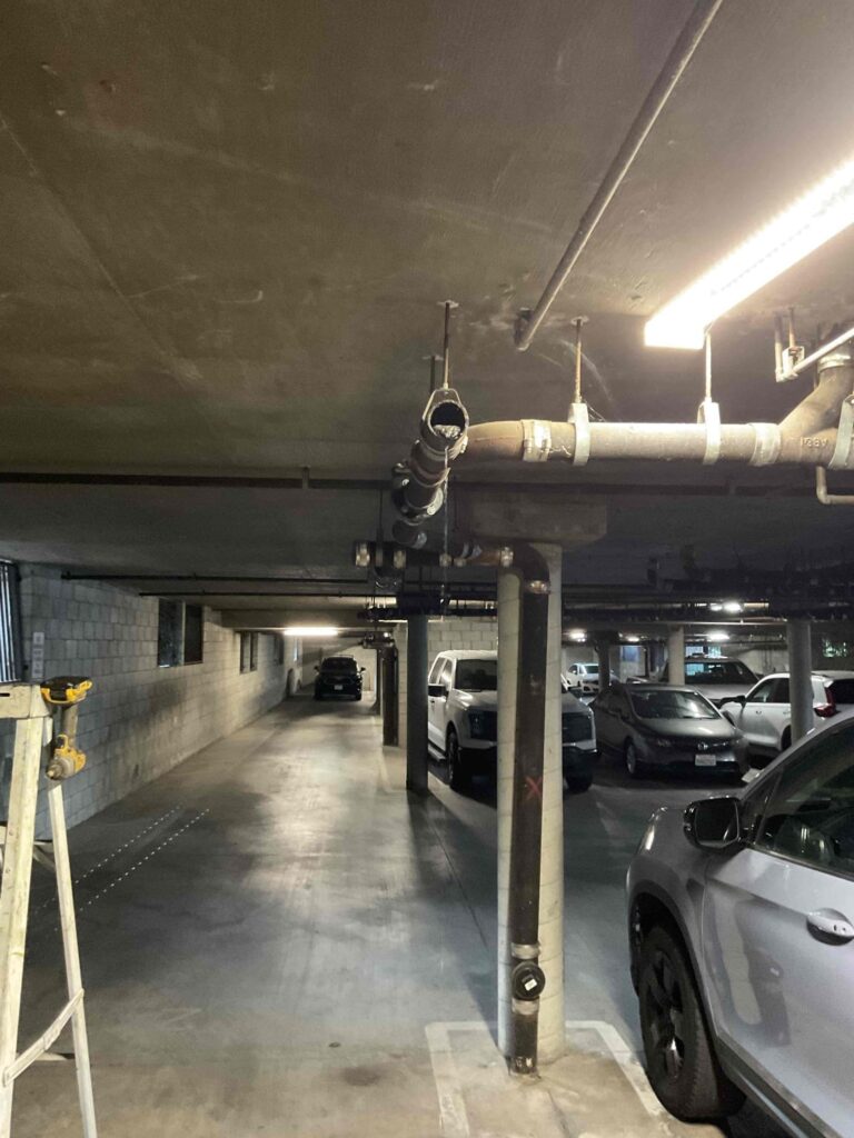 Emergency Call in Tarzana — detail 3