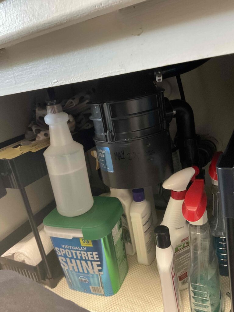 Garbage Disposal in Van Nuys — detail 2